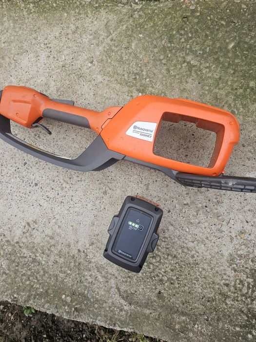 Husqvarna 520 iHE3 trimmer gard viu cu acumulator