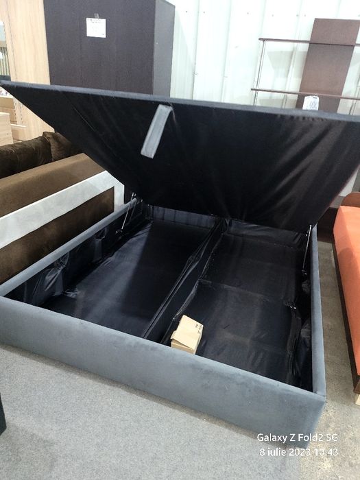 Pat tapițat nou 160x200 cu lada