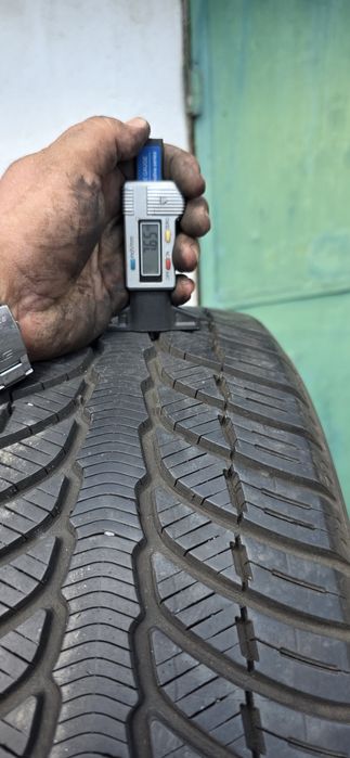 Гуми 2бр 225/45/18 - 1бр- 59 евро