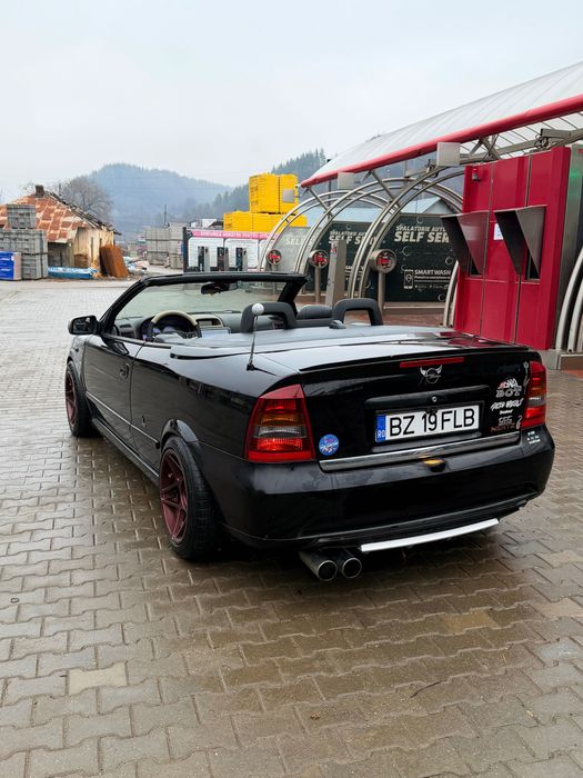 Vând schimb Opel bertone cabrio