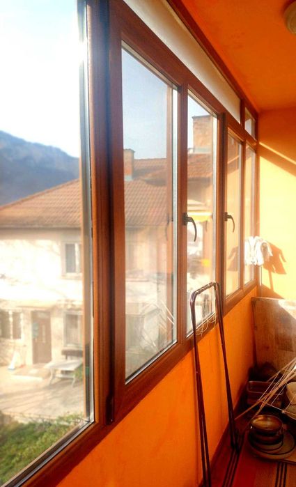 Продава се Едностаен апартамент в Тетевен - 42 кв.м за 247 €/кв.м - Снимка #2