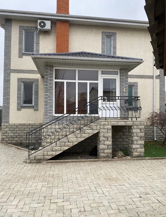 Окно пластик срочно продам