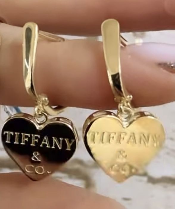 Золотые серьги  срочно