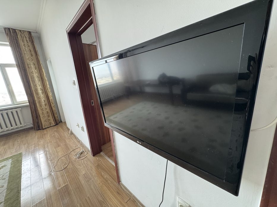 Продам телевизор LG