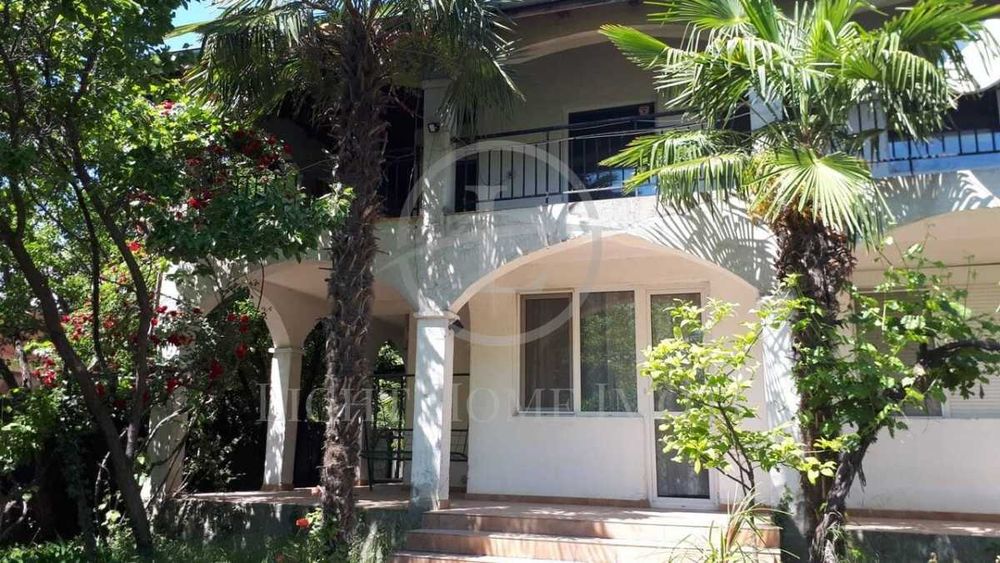 Реф. 3995 Къща с двор Кършияка / Рогошко Шосе