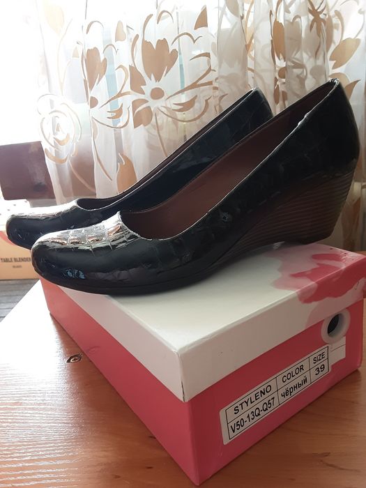 Женская весенняя обувь