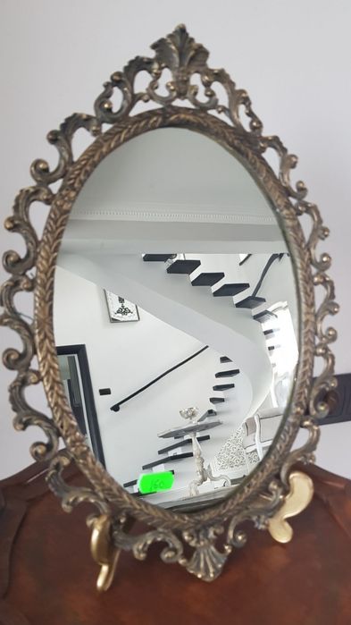 Măsuță maură veche