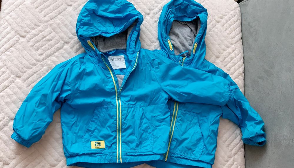 Продам куртки ветровки