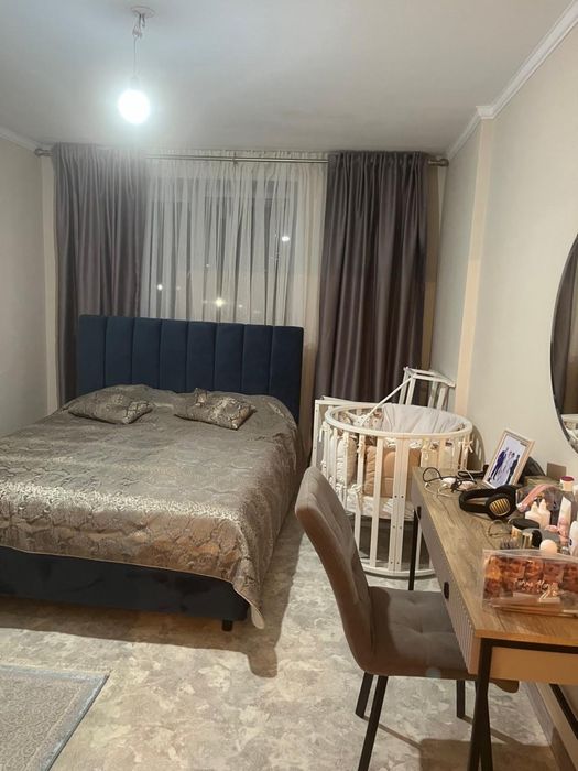 Продам кровать с матрасом