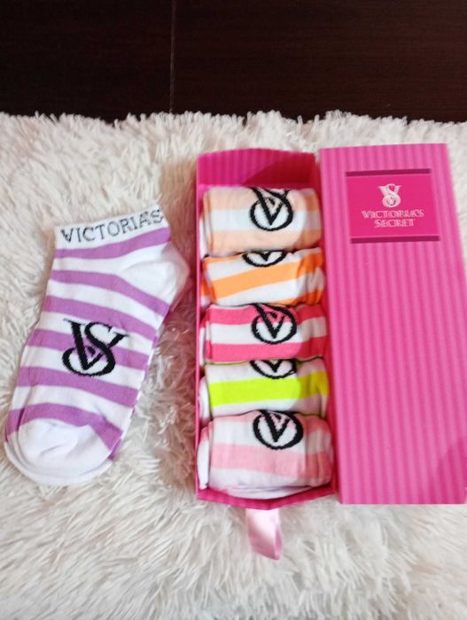 Чорапи брой или кутия