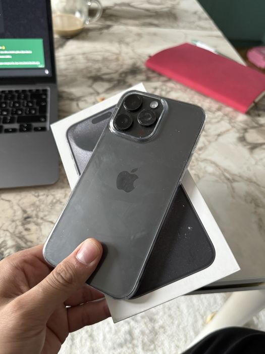 Iphone 15 pro max 256gb black titanium