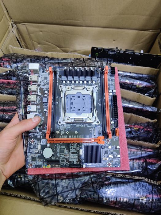 Комплект xeon 2666v3 2.9-3.5gz x99 d4 8g