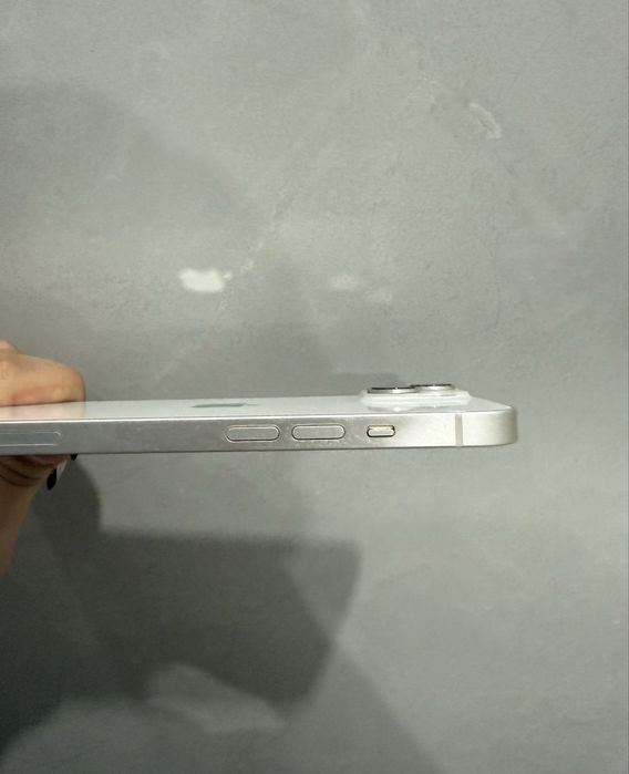 Iphone 14 в белом цвете
