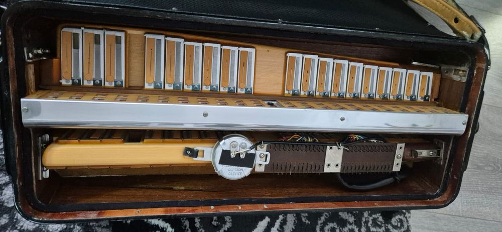 Acordeon Italian casotto 2+1