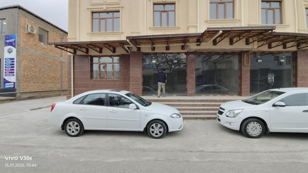 Нотурар обьект срочно сотаман, подвали билан