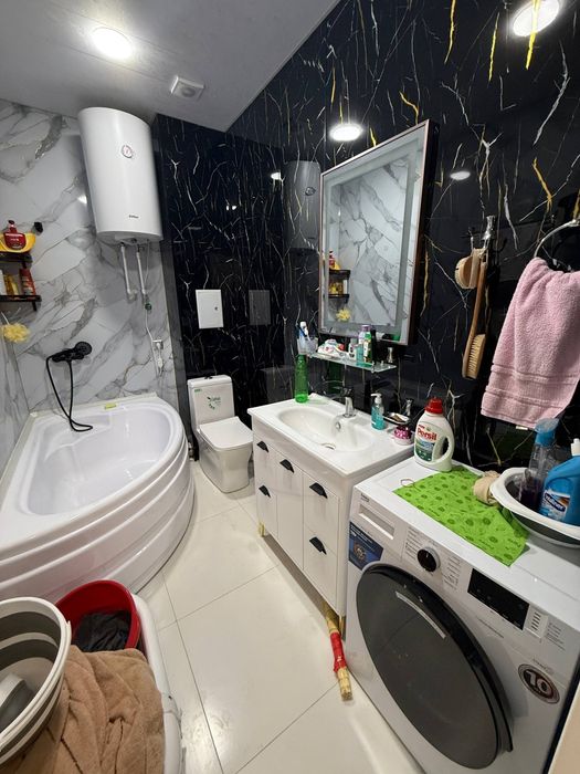 Бухара сити арзон 2 хонали 75 м² квартира сотувда