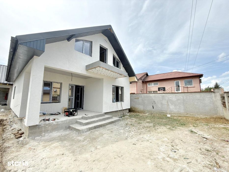 Casă P+M cu 4 Camere | Lumina