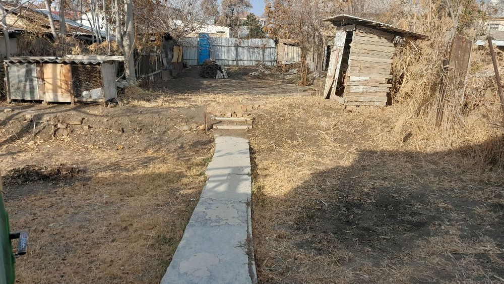 Ховли сотилади агародлари билан