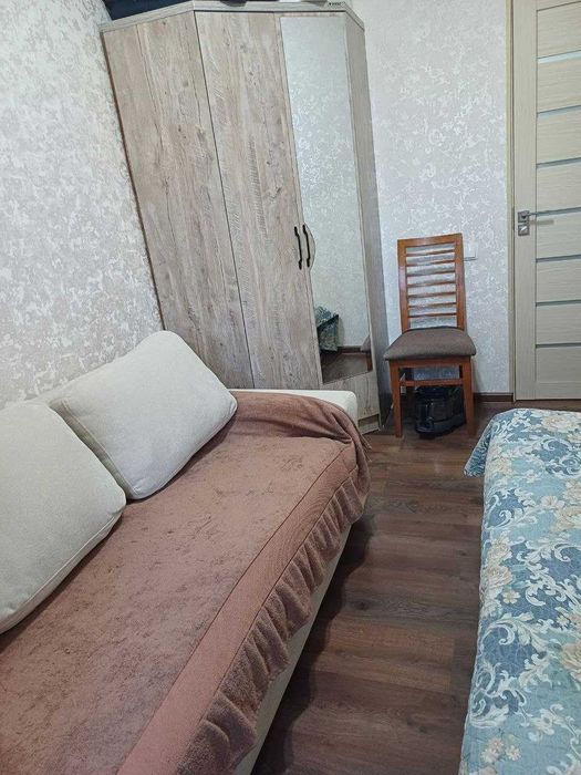 Продаётся уютная 2 в 3 комнатная квартира в Мирзо-Улугбекском районе