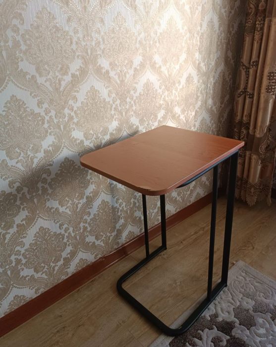 Письменный столик