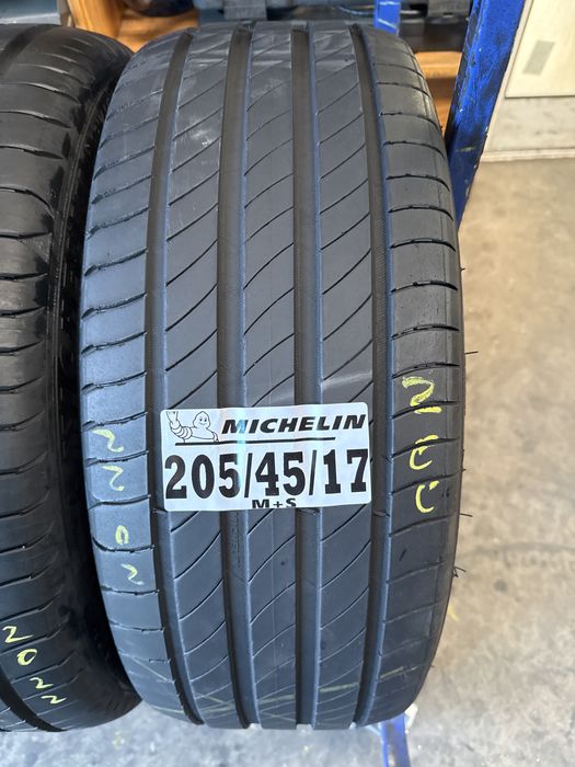 205/45/17 Michelin