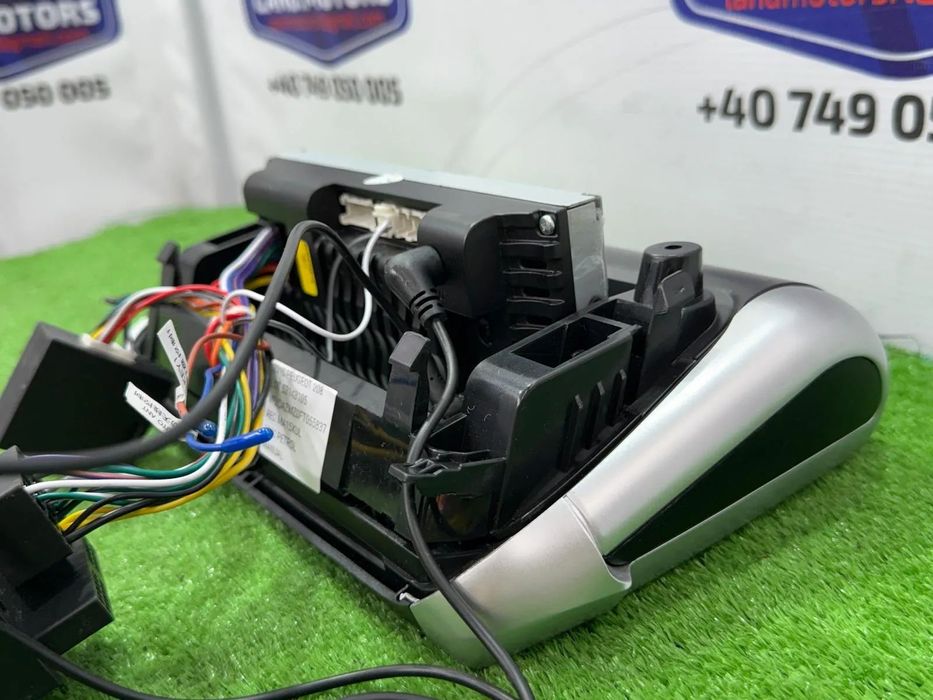 DISPLAY NAVIGATIE / ECRAN MEDIA PEUGEOT 208 2015 1.0 BENZINA / BERLINA 3 USI COD OEM A9F661C70A 2012-2019