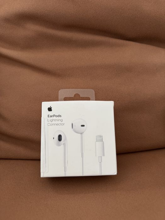 Casti Apple cu fir noi