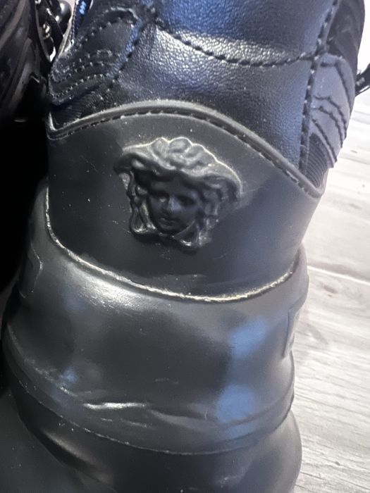 Versace Chain Reaction