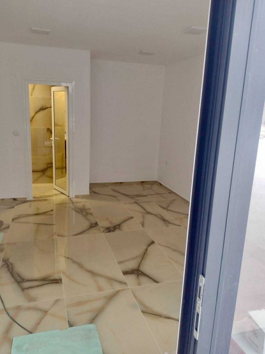 офис /помещение под наем на топ локация