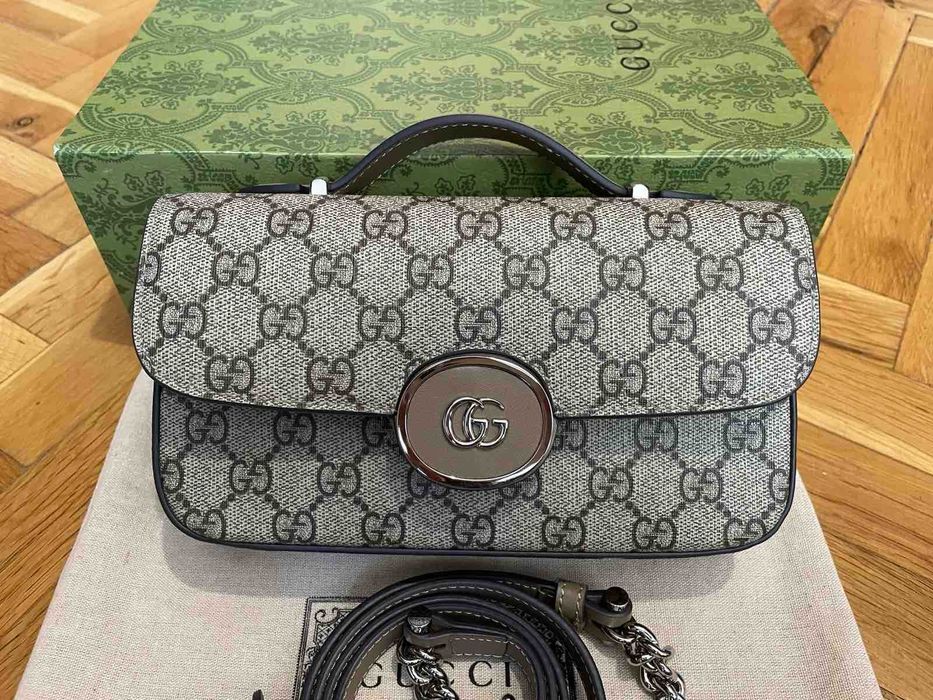 Дамска Малка Чанта Gucci Гучи Petite Щампован Canvas Сребърно GG лого