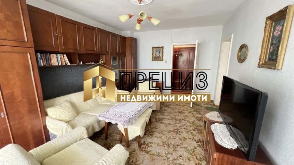 Продажба 4-стаен гр. Шумен - Тракия 76m²
