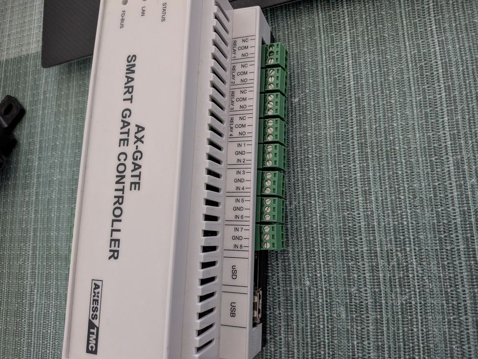 Centrala control acces AX-Gate