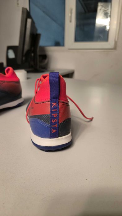 Детски обувки за футбол, марка Кипста