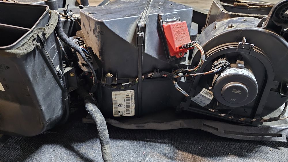 Aeroterma climatronic Volkswagen Golf 4 / Bora