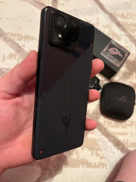 Asus rog phone 8 16/256g