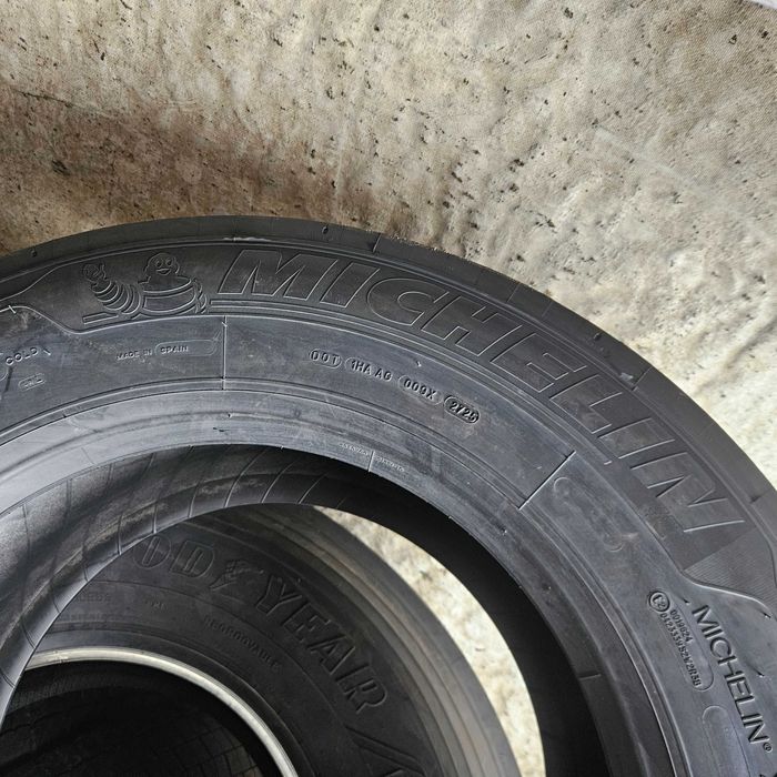 2 Нови гуми 355/50R22.5 Michelin X Multi Z 156K DOT2725 made in Spain