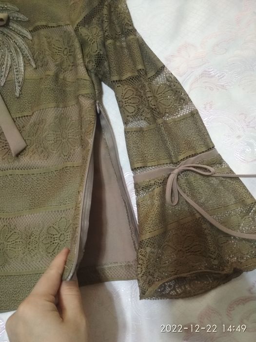 Ayollar kofta yubkasi sotiladi.holati yangi kop kiyilmagan