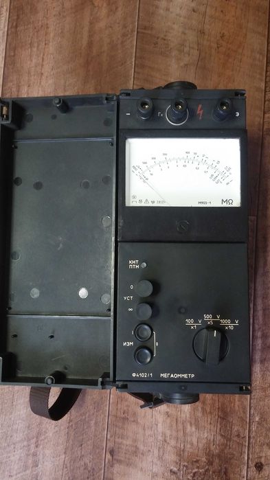 Мегаомметр Ф4102/1
