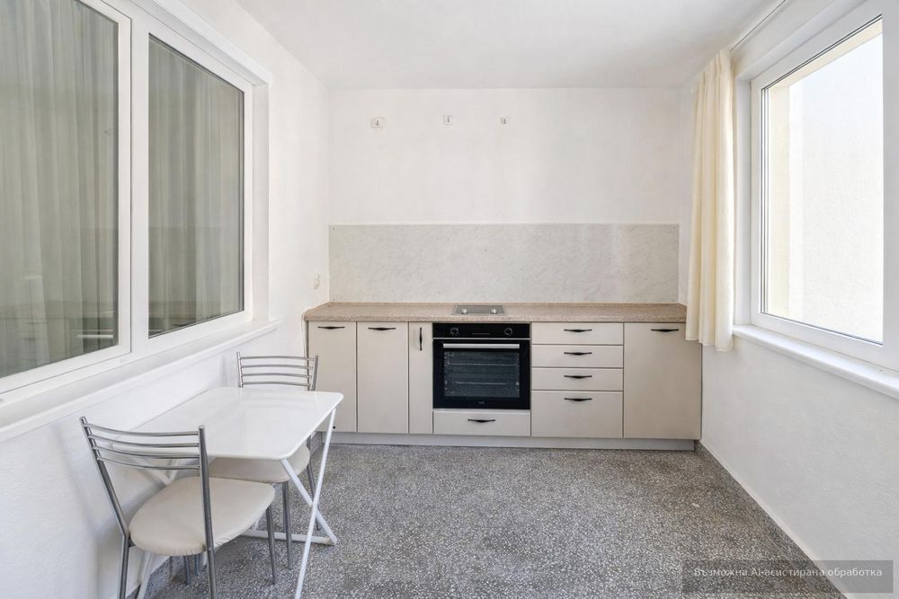 Двустаен апартамент, под наем, Конфуто