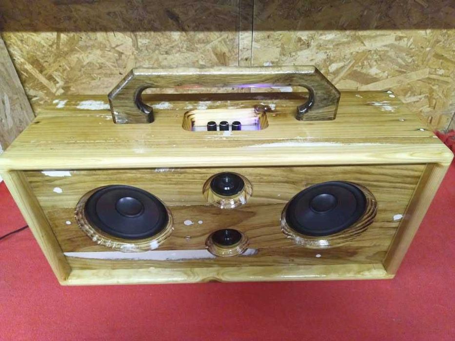 Boxa cu bluetooth