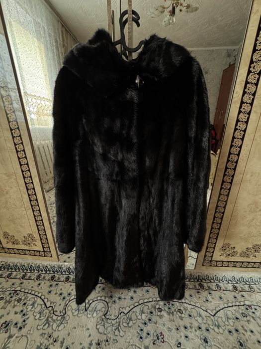 Шуба черная новая