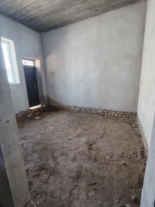 Tandirchida 2 joy sotiladi