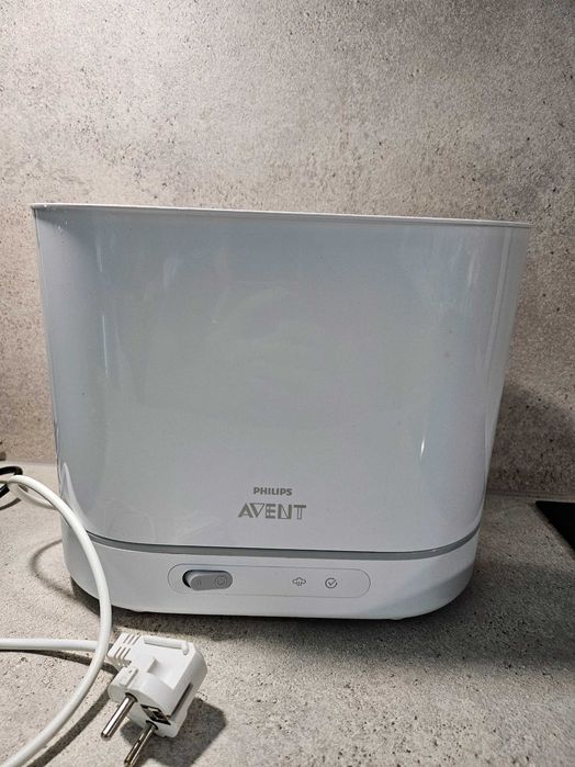 Електрически стерилизатор Avent с кошничка за съдомиялна .