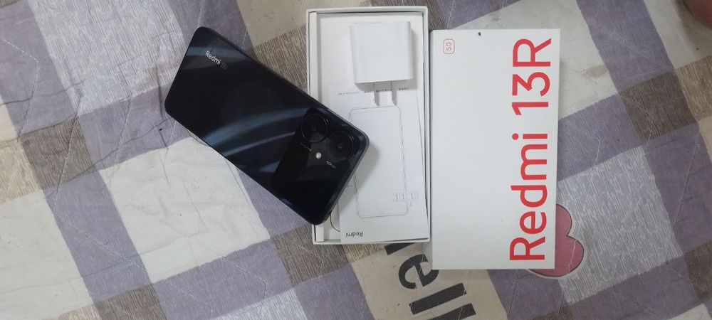 Redmi 13R 4+4/128 gb