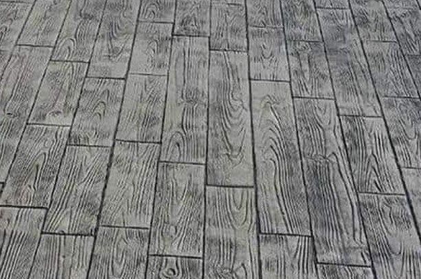 Pardoseli din beton amprentat/elicopterizat(120 ron/mp)