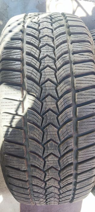 Зимни гуми 215/50/17