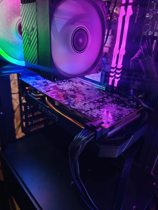 Rx 5600xt  (аналог 2060)