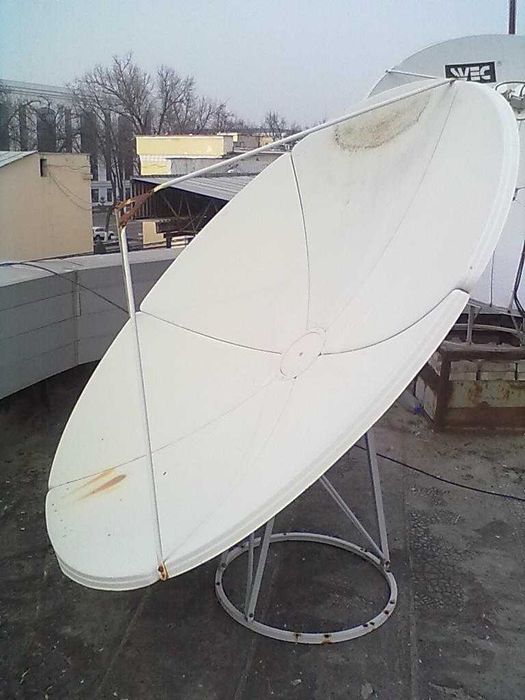 параболическая антенна, бу, в разобранном состоянии