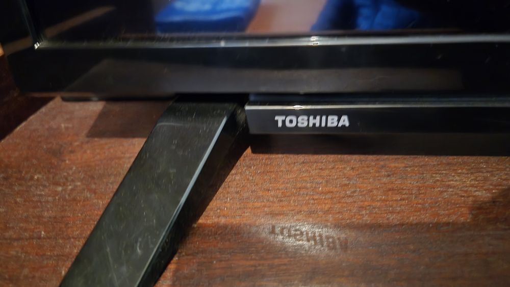 Телевизор Toshiba 32 инча