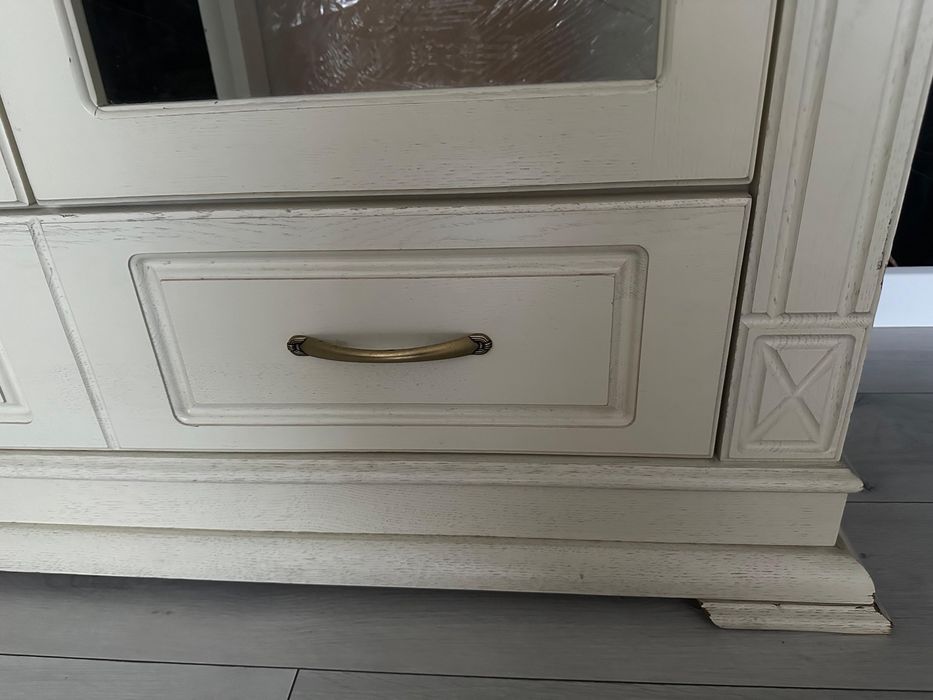 Сервант для посуды